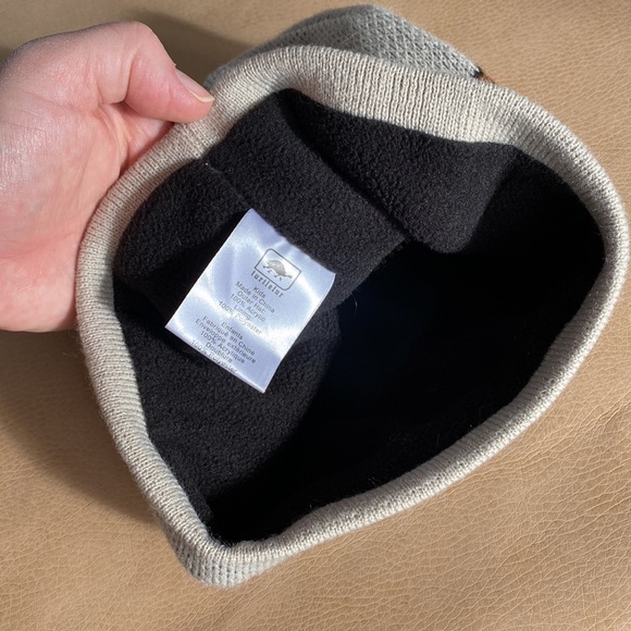NWOT kids beanie from brand Turtlefur (bought at REI) - Picture 3 of 4